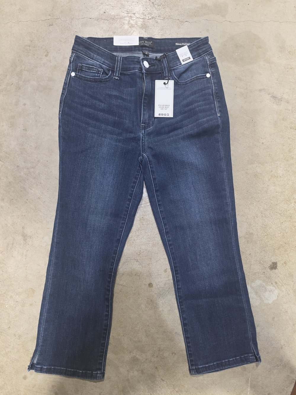Judy Blue Skinny Fit Capri Jeans Size 5/27 Dark Wash Mid Rise NWT